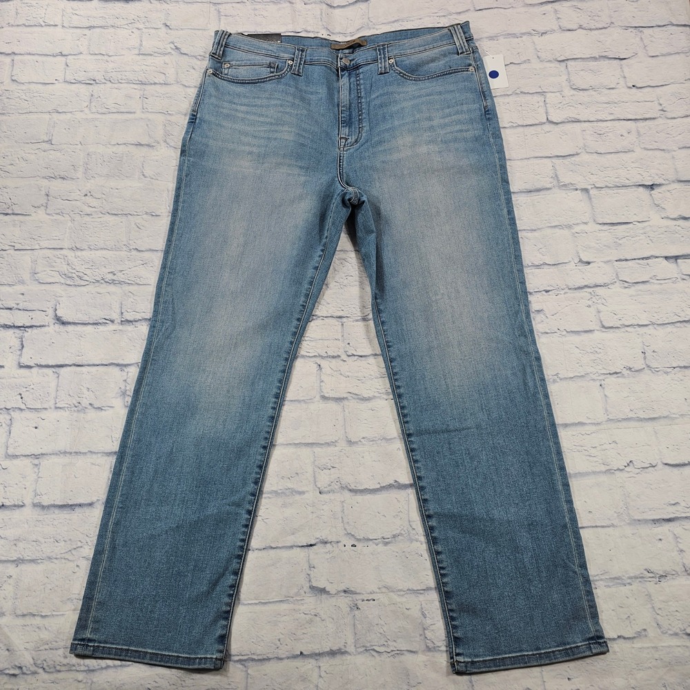 Joe's Jeans Nikko Straight Jeans MENS 42x32 Blue DXL Light Wash Denim